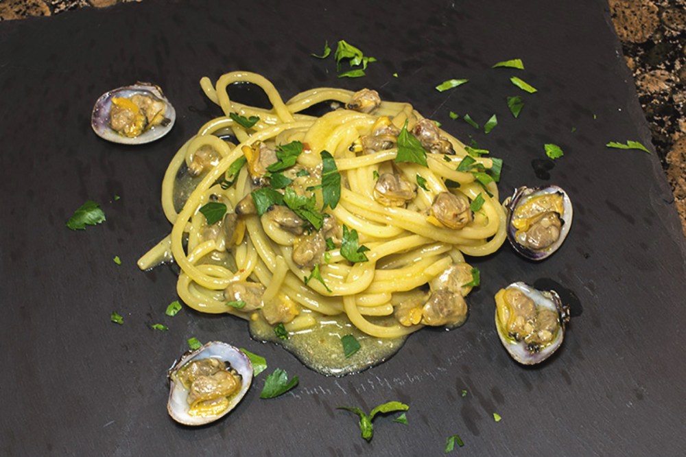 Spaghettoni con le vongole copia per blog 6.jpg