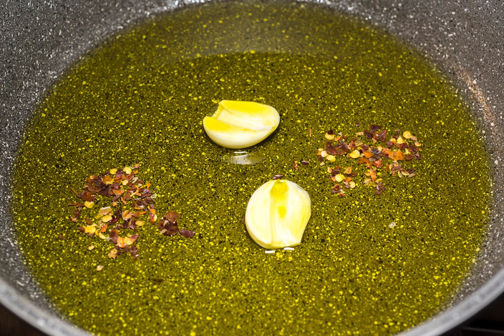 Fettuccine di nonna, bottarga e scorza di limone 02.jpg